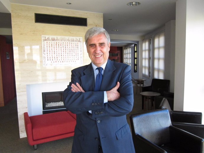 El presidente del Colegio de Veterinarios de España, Juan José Badiola
