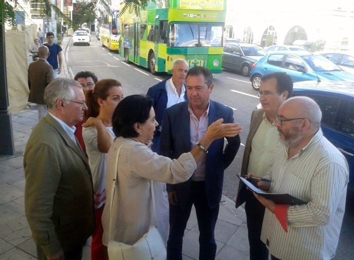 Espadas con la asociación de vecinos Estación de Córdoba
