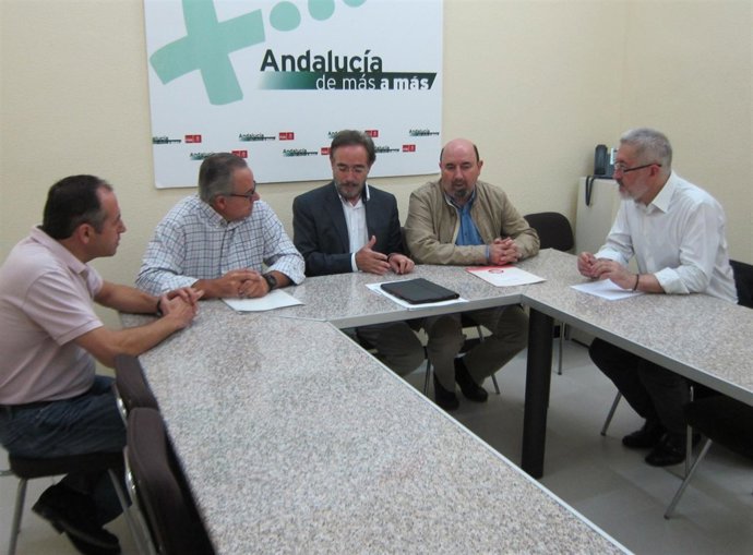 Reunión entre el PSOE, UGT y CCOO