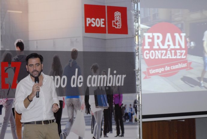 Presentación de Francisco González como candidato de PSOE a la Alcaldía de Cádiz