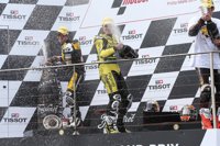 Viñales gana y Rabat aplaza el título