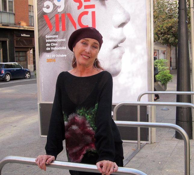 La actriz Verónica Forqué en la plaza de San Miguel de Valladolid
