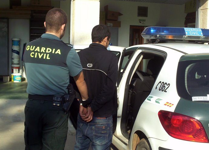 Guardia Civil detiene a 9 personas relacionadas con delitos de robo en vivienda 