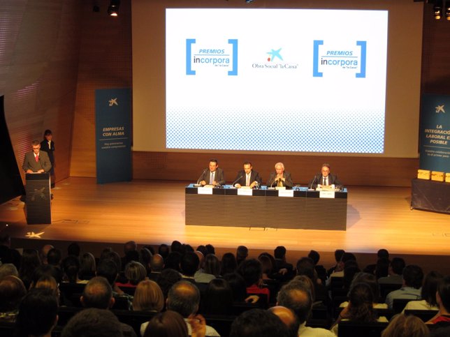 Acto de entrega de los premios Incorpora en CaixaForum Zaragoza