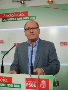 Juan Cornejo, hoy ante los medios