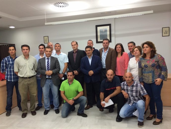 Entrega de actas de toma de posesión a bomberos del Parque de Orcera