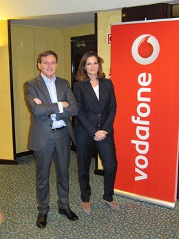 Patricia Ferruz, directora de Residencial de Ono y Pablo Freire