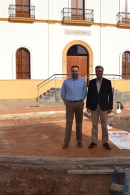 Estepa y Lorite en la Plaza del Ayuntamiento de Posadas