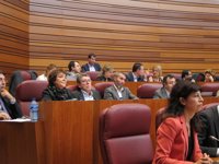 AMP.Tudanca sigue la sesión en el hemiciclo con Redondo de nuevo en la Portavocía