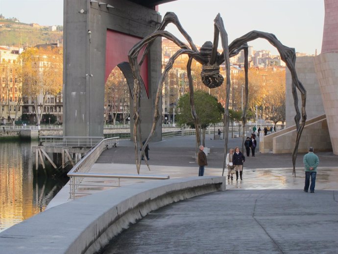 Inmediaciones del Guggenheim en Bilbao