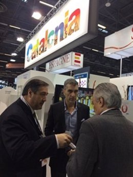 El conseller Pelegrí visitando empresas catalanas en el Sial París
