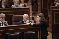 Santamaría y Duran vuelven a hablar en el Congreso, aunque aseguran que solo del Madrid-Barça