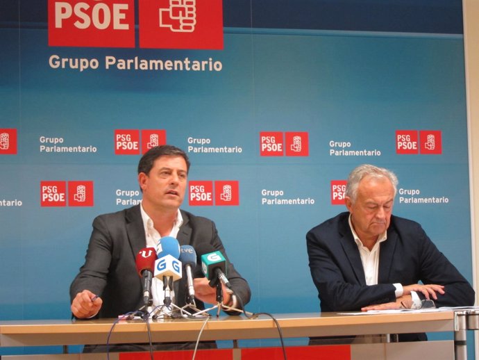 José Ramón Gómez Besteiro y José Luis Méndez en el Parlamento