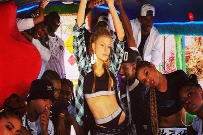 Fergie lanza un adelando de su segundo disco