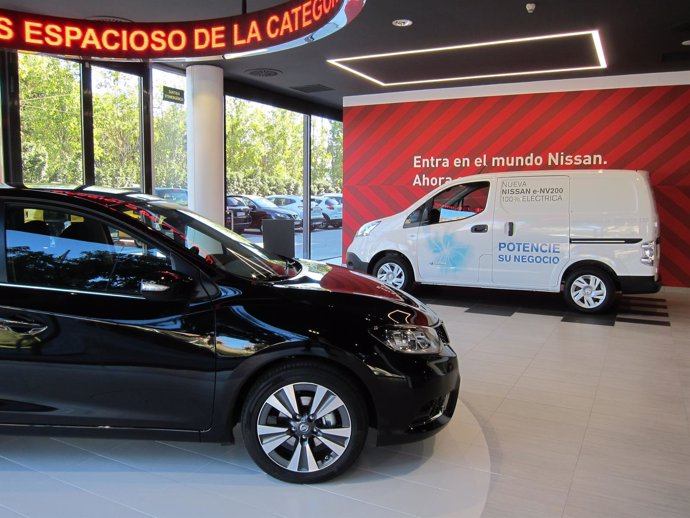 Concesionario de Nissan en su nueva sede en L'Hospitalet
