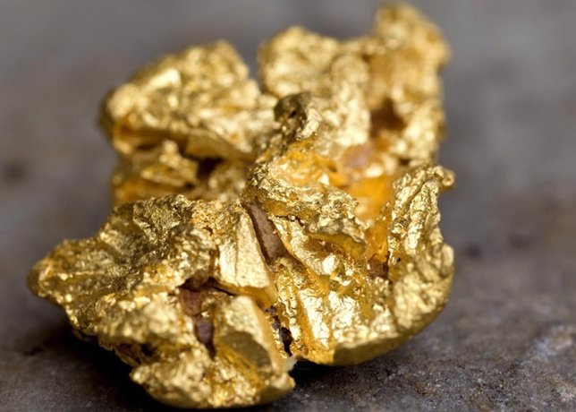 Al menos 350.000 dólares por la enorme pepita de oro de 2,75kg de California