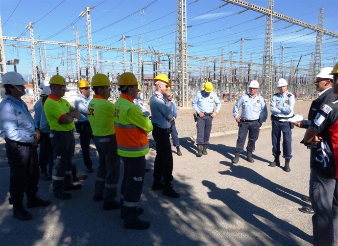 Momento de la formación de Endesa a agentes de los Mossos d'Esquadra