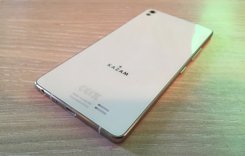 Smartphone Android de Kazam Tornado 348