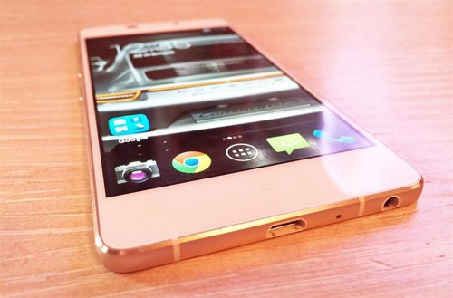 Smartphone Android de Kazam Tornado 348