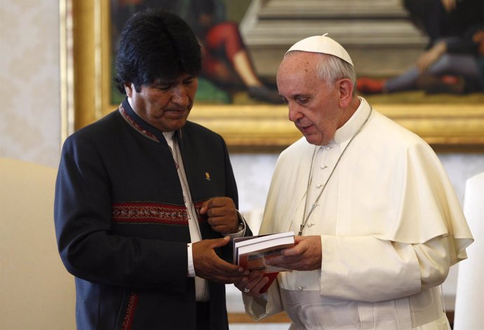 Reunión entre Evo Morales y el Papa Francisco en septiembre de 2013