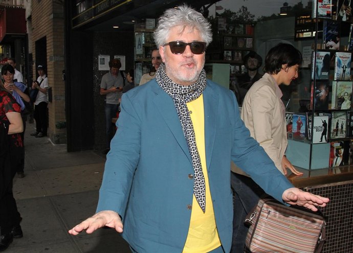Pedro Almodóvar niega via comunicado su vinculación con el caso Pujol