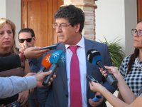 Valderas ve los presupuestos "en el último sprint" y destaca el trabajo "arduo" para que estén "al servicio ciudadano"