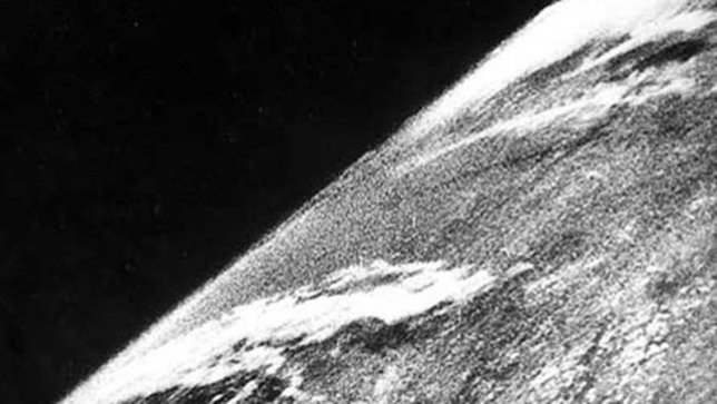 Vista de la Tierra desde una cámara instalada en una V2