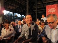 Sánchez (PSOE) pide a Rajoy que "empiece por limpiar su casa" si quiere "regenerar la vida democrática en España