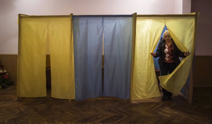 Centro electoral en Ucrania 