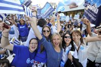 Uruguay camina hacia un Parlamento fragmentado que condicionará el futuro Gobierno de Vázquez o Lacalle Pou