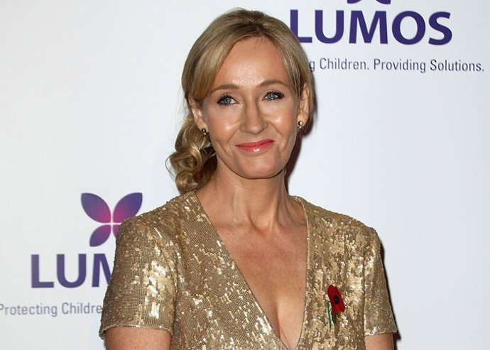 LONDON, ENGLAND - NOVEMBER 09:  Joanne "JK" Rowling attends a charity evening ho