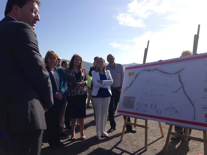 Ana Pastor en obras de la A-7