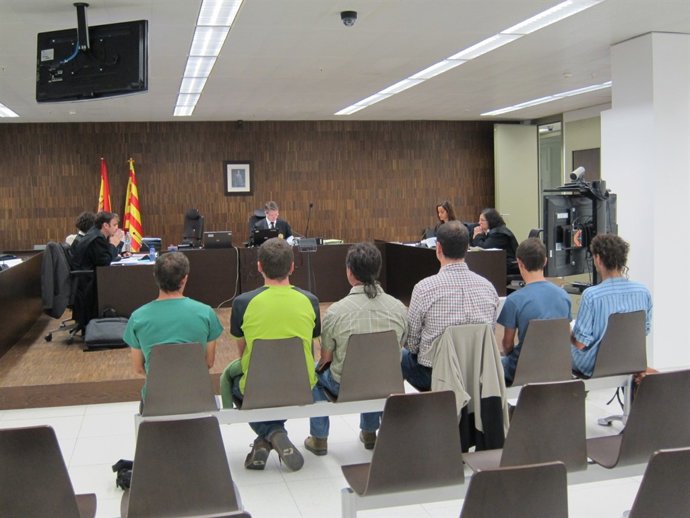 Juicio a 6 acusados por altercados en una manifestación contra el Pla Caufec 