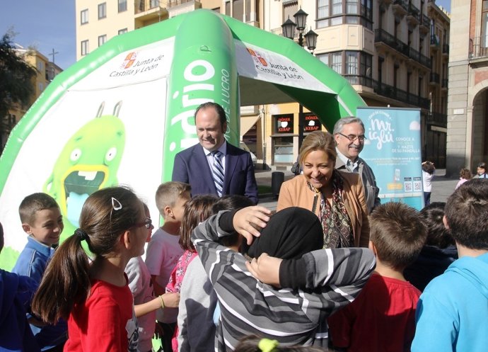 Valdeón durante presentación campaña