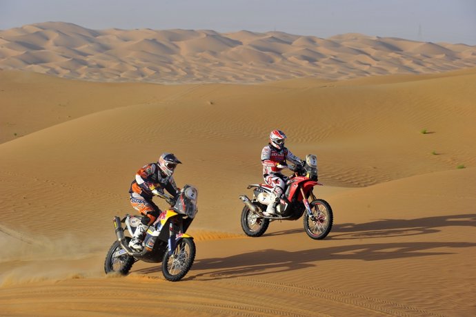 Coma y Barreda en el Abu Dhabi Desert Challenge