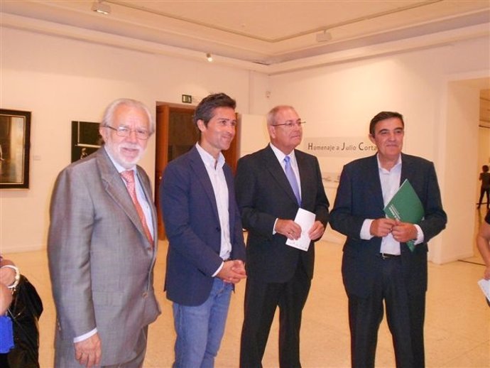 Apertura de una exposición sobre Julio Cortázar. 