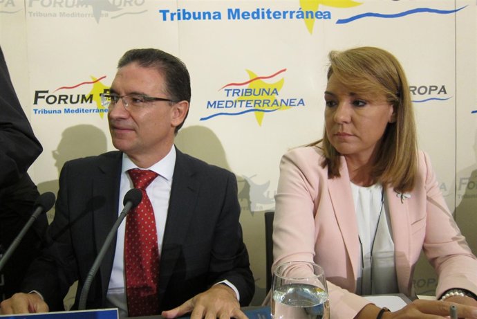 Castellano y Susana Camarero