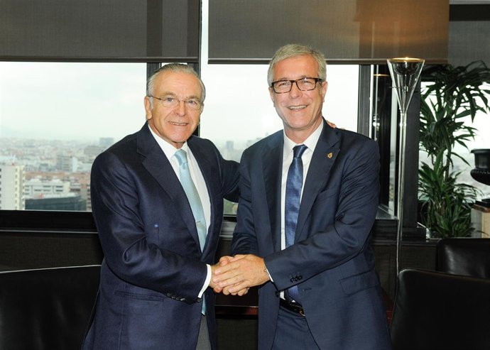 Isidre Fainé (CaixaBank) y el alcalde de Tarragona Josep Fèlix Ballesteros