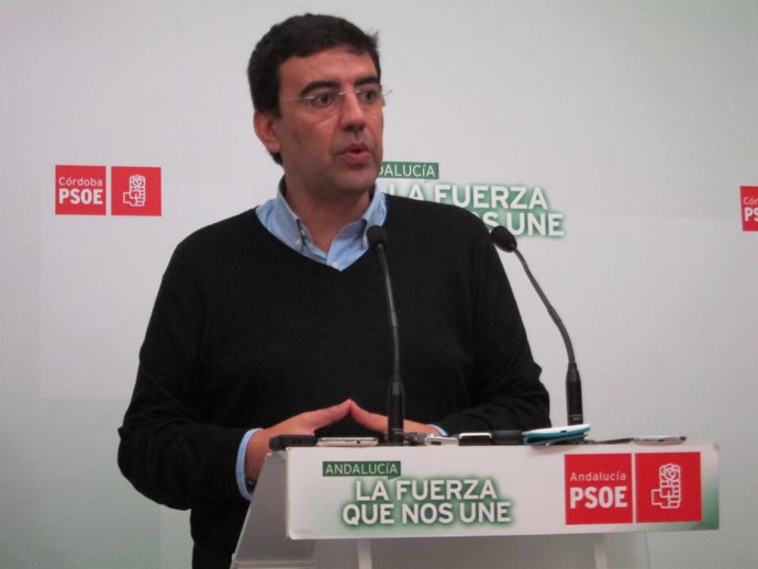 El portavoz del PSOE-A en el Parlamento andaluz, Mario Jiménez