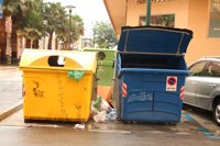 Zoido insiste en  que la nueva norma de limpieza  "garantiza la salubridad"