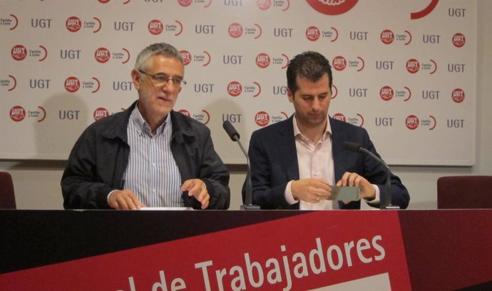 Agustín Prieto y Luis Tudanca atienden a los medios tras su encuentro