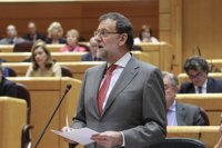 Rajoy asegura que España "está a punto de salir definitivamente" de la "cueva" en la que el PSOE metió al país