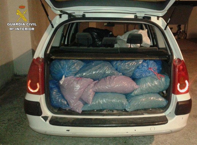 Vehículo interceptado con más de 52 kilos de marihuana 
