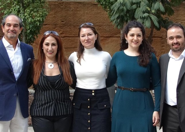 Monserrat martí  pone su voz al servicio de la lucha contra el cáncer