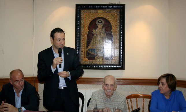 Guillermo Martínez en el Club Tinetense de Buenos Aires (Argentina)