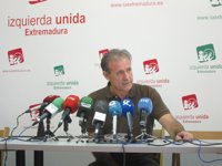 Escobar (IU) cree que "no es posible" garantizar que gobierne la lista más votada en el actual sistema electoral