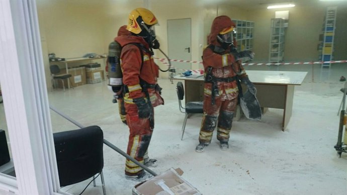 Fuga de ácido nítrico en una empresa de Riba-roja