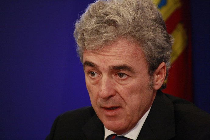 Leandro Esteban, PP, Firma