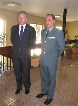 Juan José Primo Jurado y el teniente coronel Francisco Fuentes