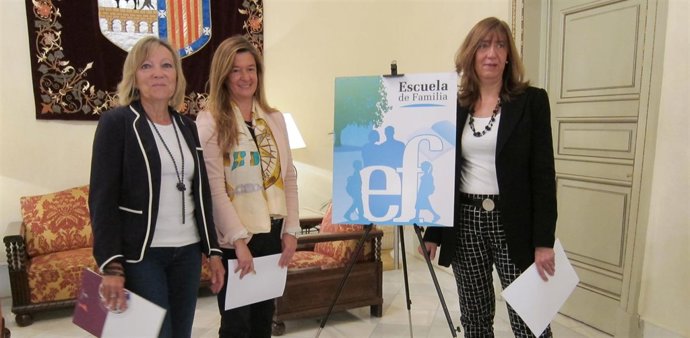 Cristina Klimowitz, Carmen Sánchez Bellota,  y María José Fresnadillo